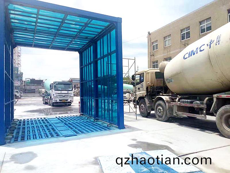 武漢(han)鑫(xin)冠(guan)混(hun)凝(ning)土 200T-10*4*5m龍門(men)洗(xi)車機(ji)